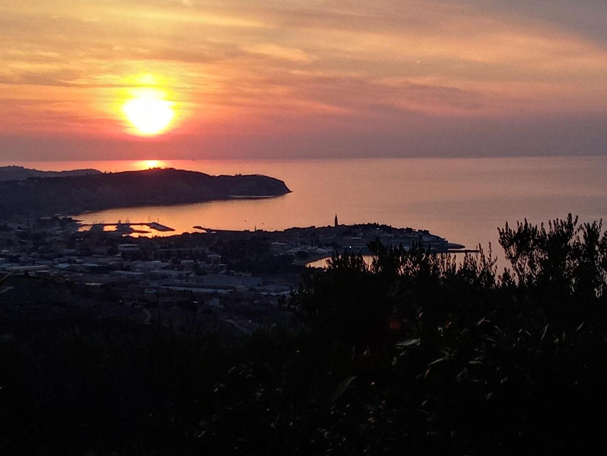 Apartment San Izola - Near The Beach ภายนอก รูปภาพ